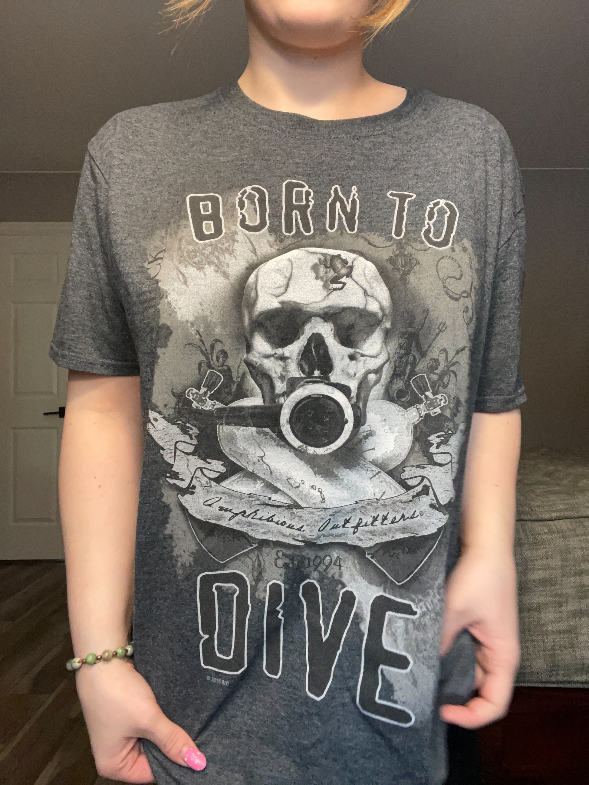 Born To Dive Graphic Tee | From the Rack | Grace Thrifts