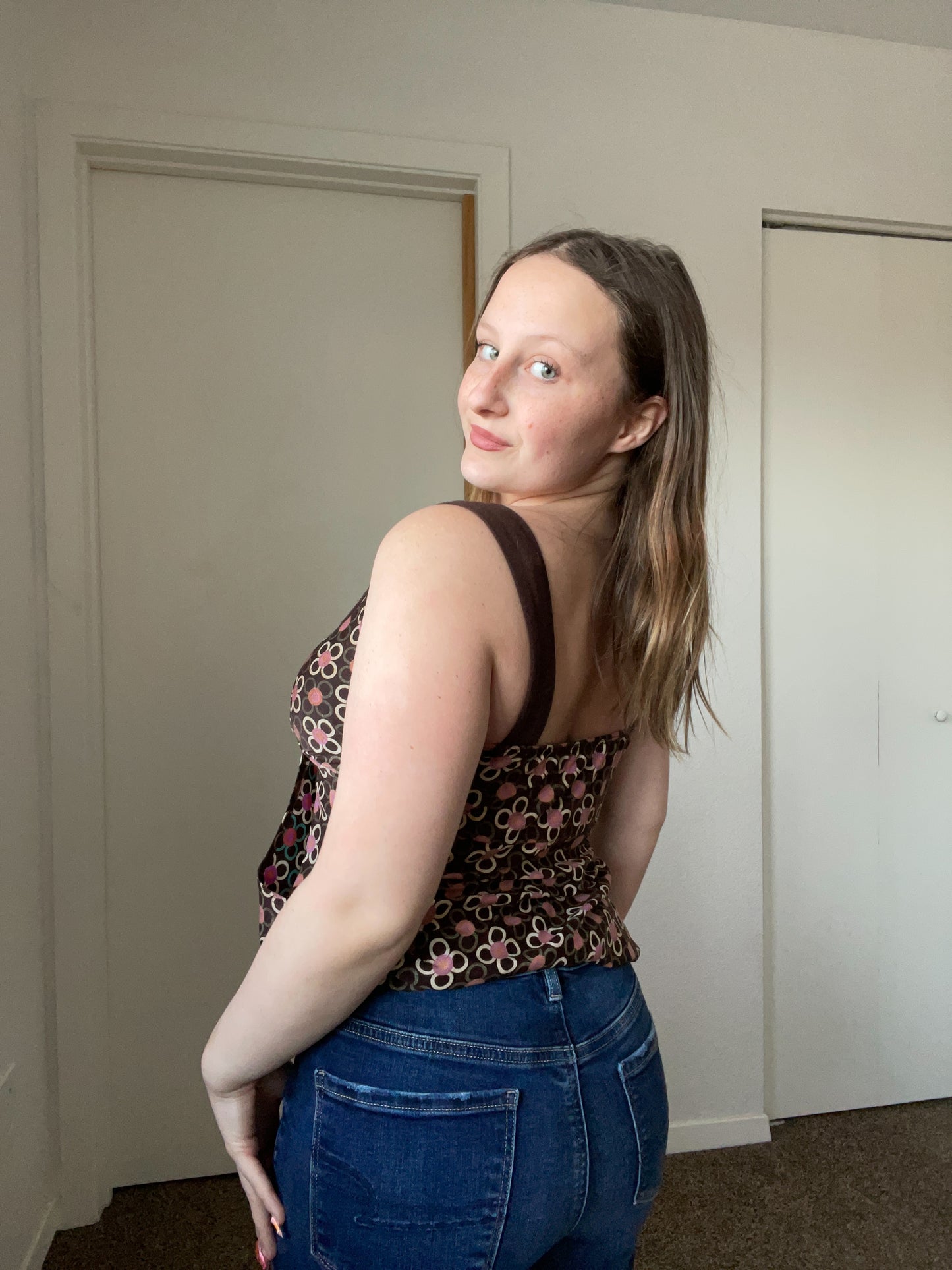 Trippy Daisy Tank Top | From the Rack | Grace Thrifts