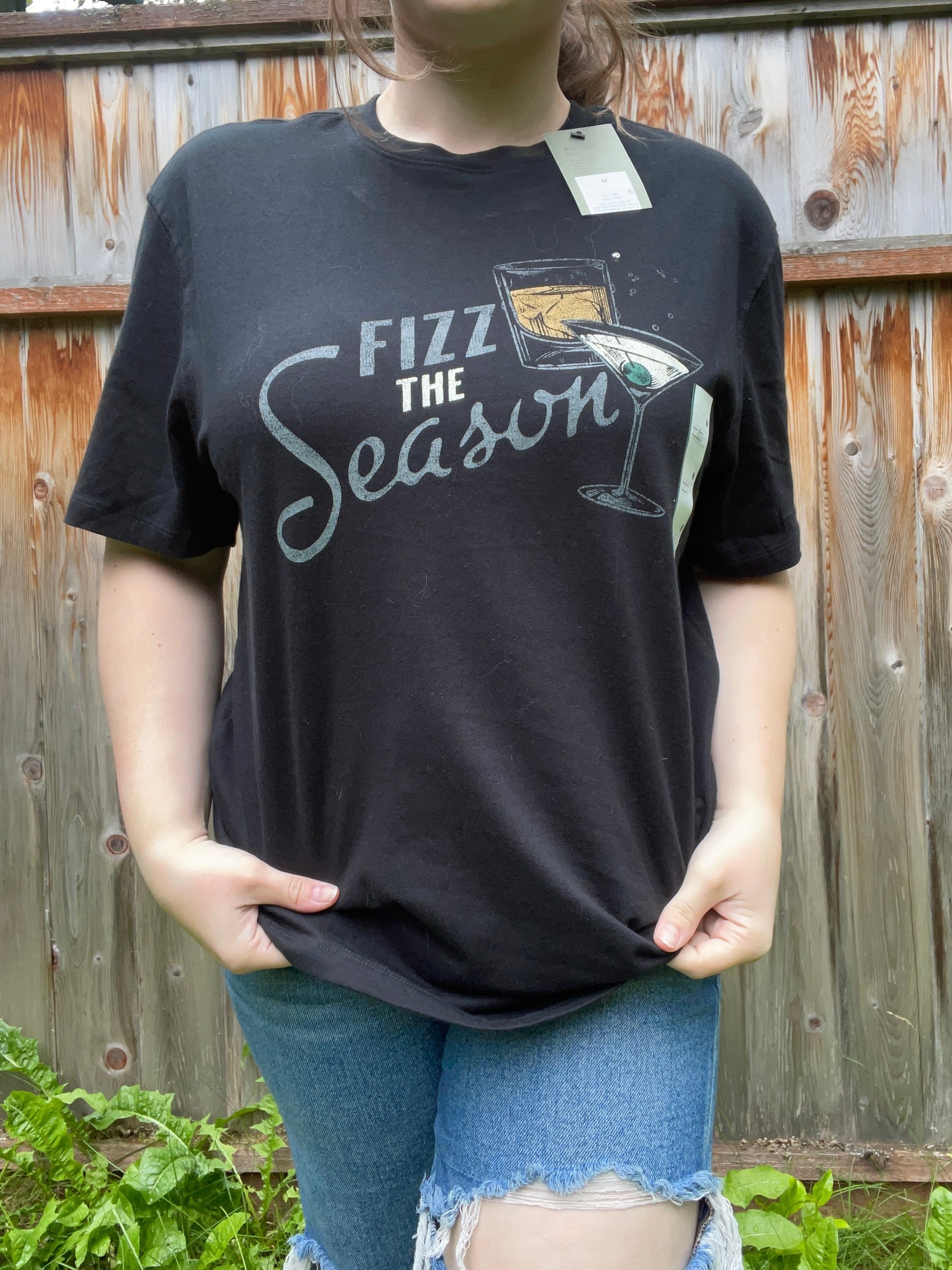 Fizz the Season Graphic Tee | From the Rack | Grace Thrifts