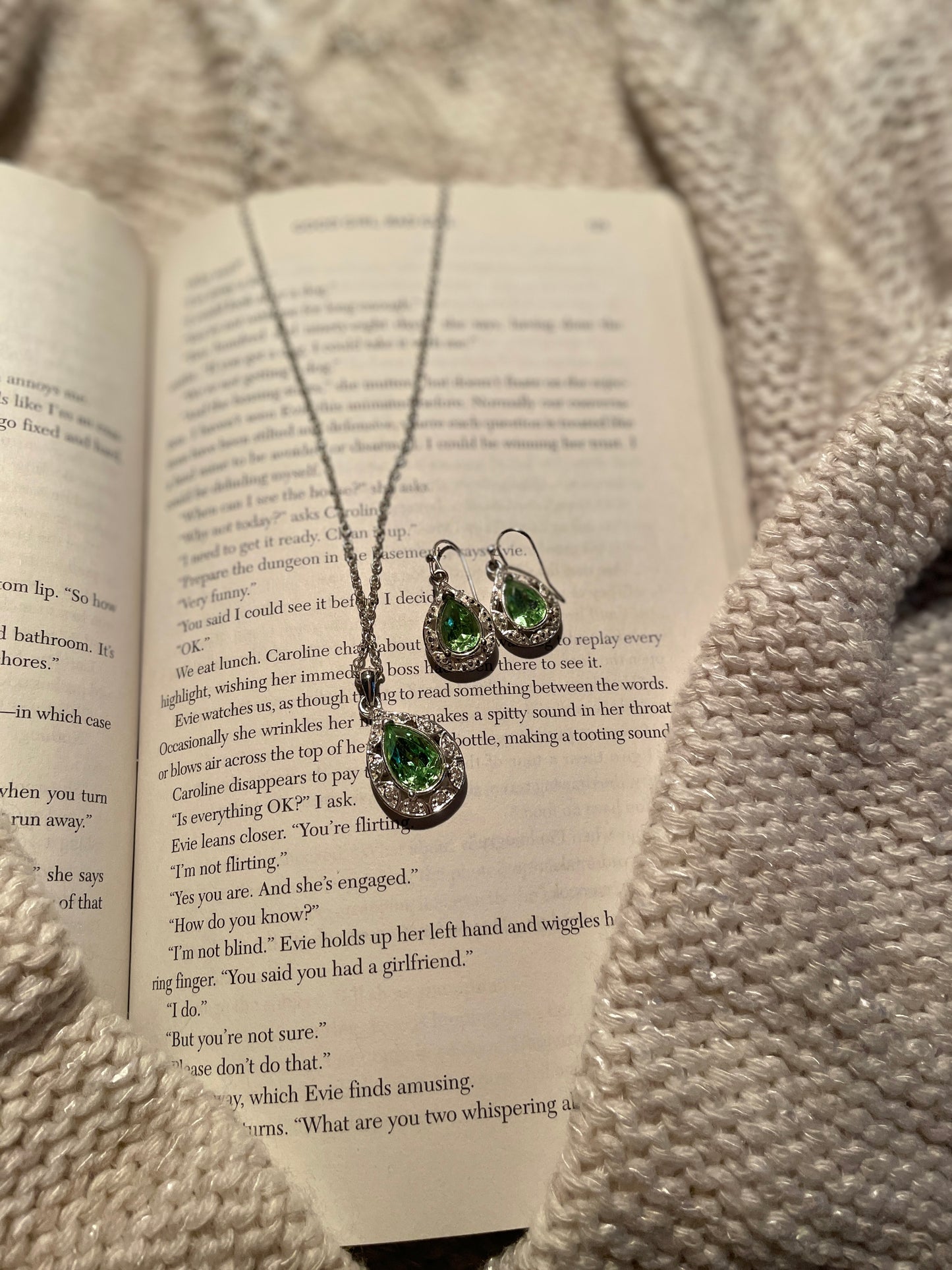 Emerald Teardrop Necklace and Earrings Set | Grace Thrifts