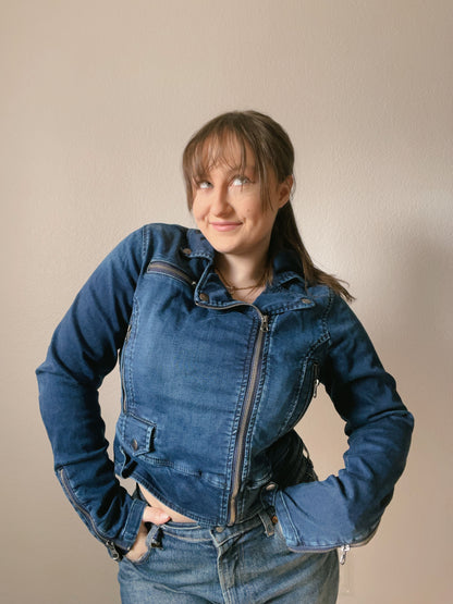Dark Wash Cropped Denim Jacket