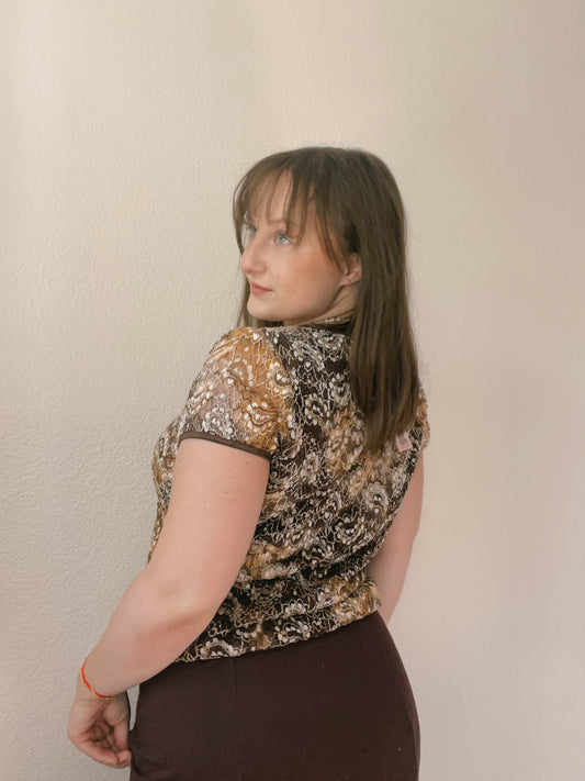 Nutmeg Floral Lace Short Sleeve