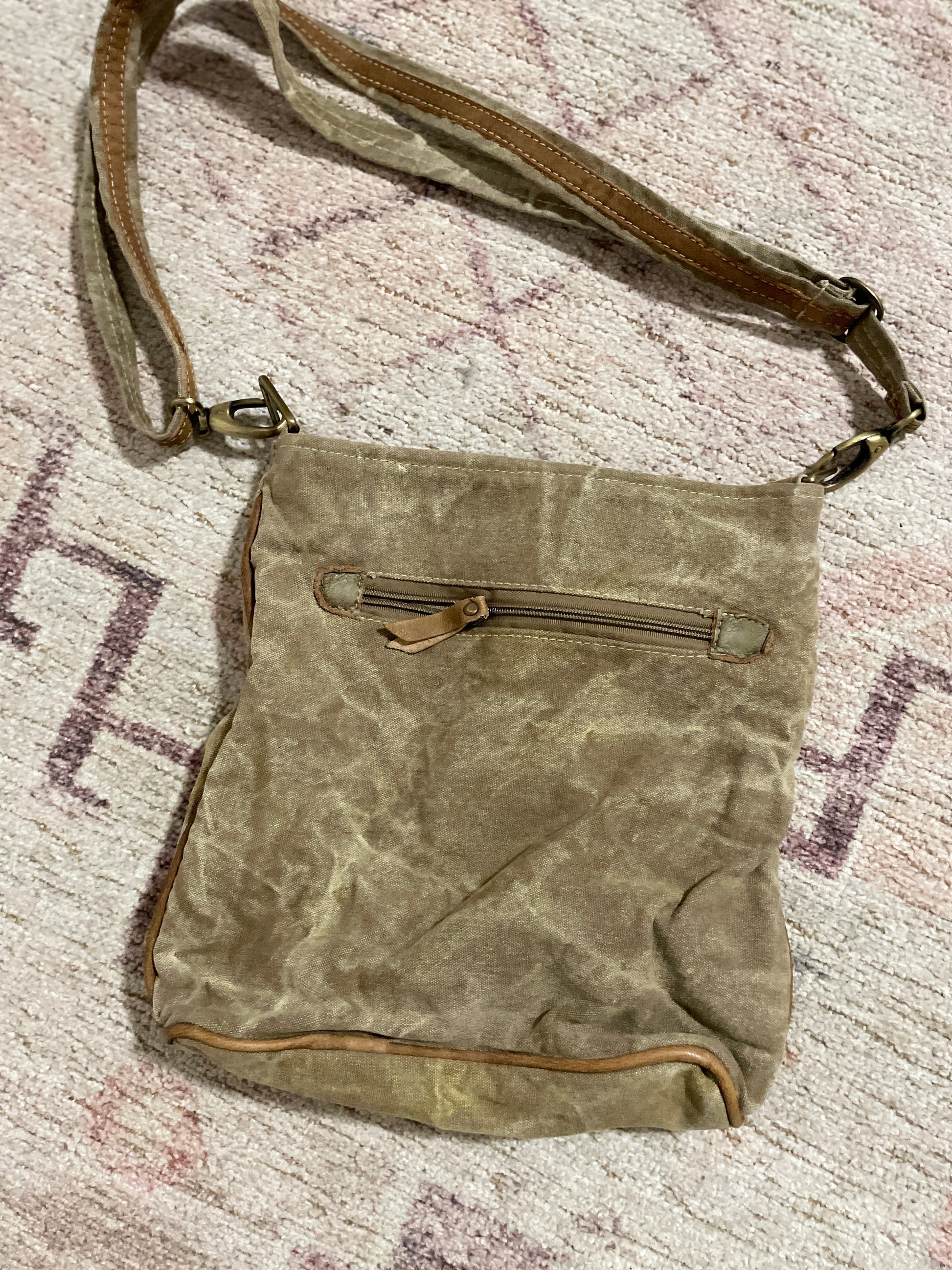 Alaskan Mountain Satchel Bag | From the Rack | Grace Thrifts