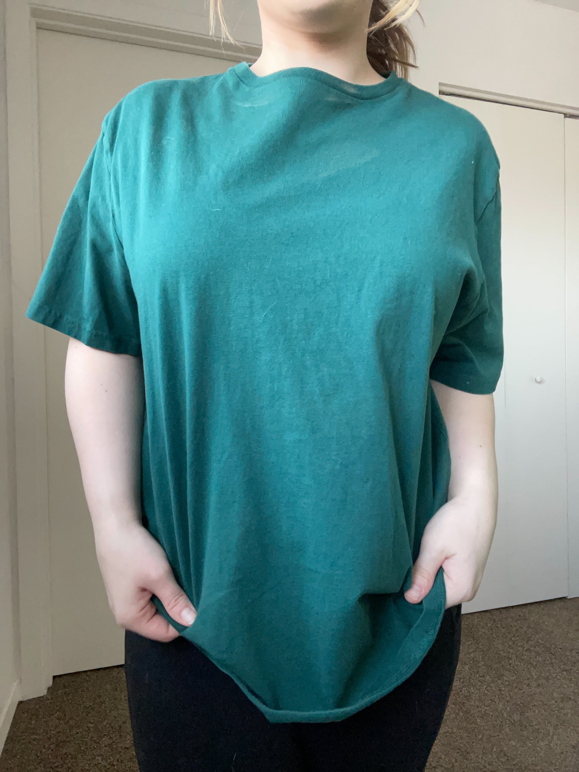 Classic Teal Graphic Tee | From the Rack | Grace Thrifts