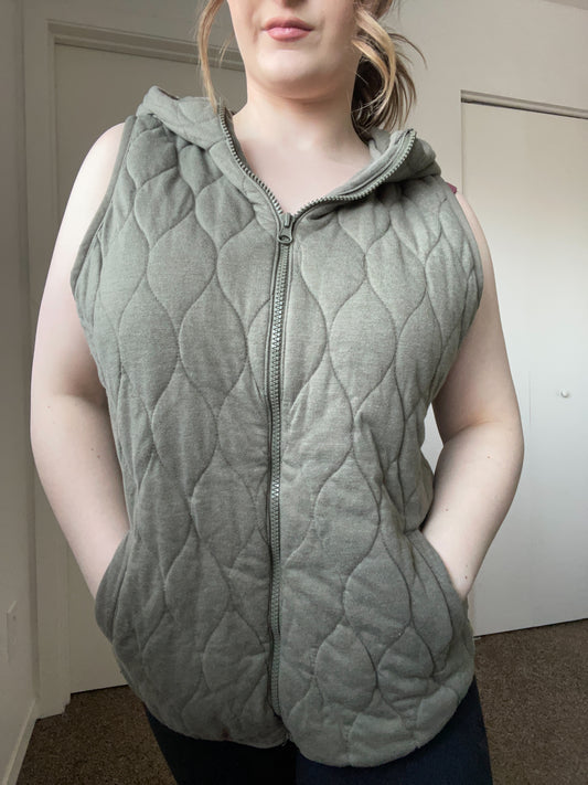 Sage Quilted Zip Up Vest | From the Rack | Grace Thrifts