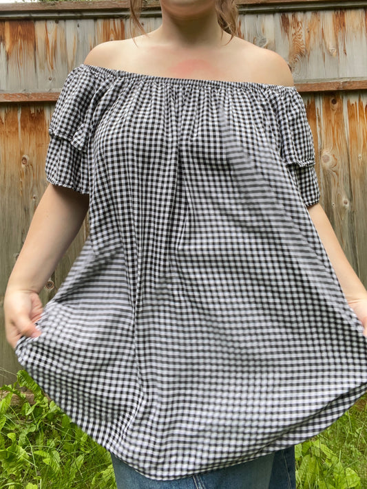 B&W Gingham Blouse | From the Rack | Grace Thrifts