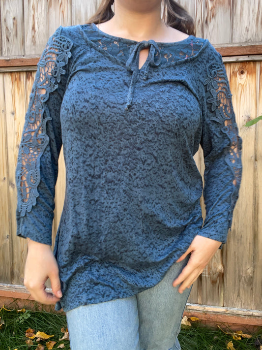 Turquoise Eyelet Long Sleeve | From the Rack | Grace Thrifts