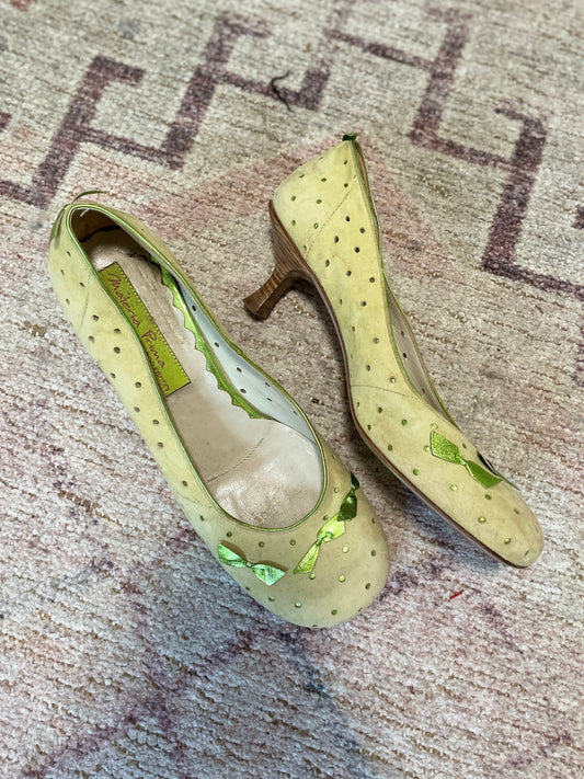 Vintage Kiwi Kitten Heels | From the Rack | Grace Thrifts