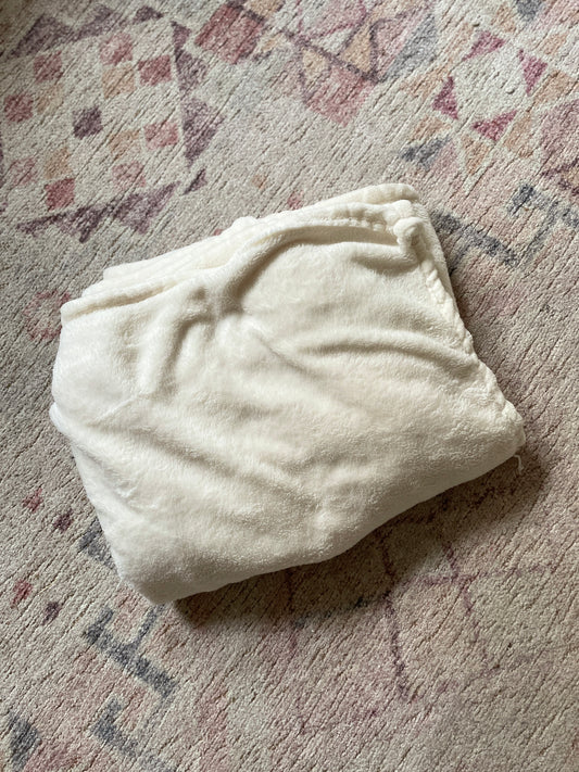 White Throw Blanket | From the Rack | Grace Thrifts