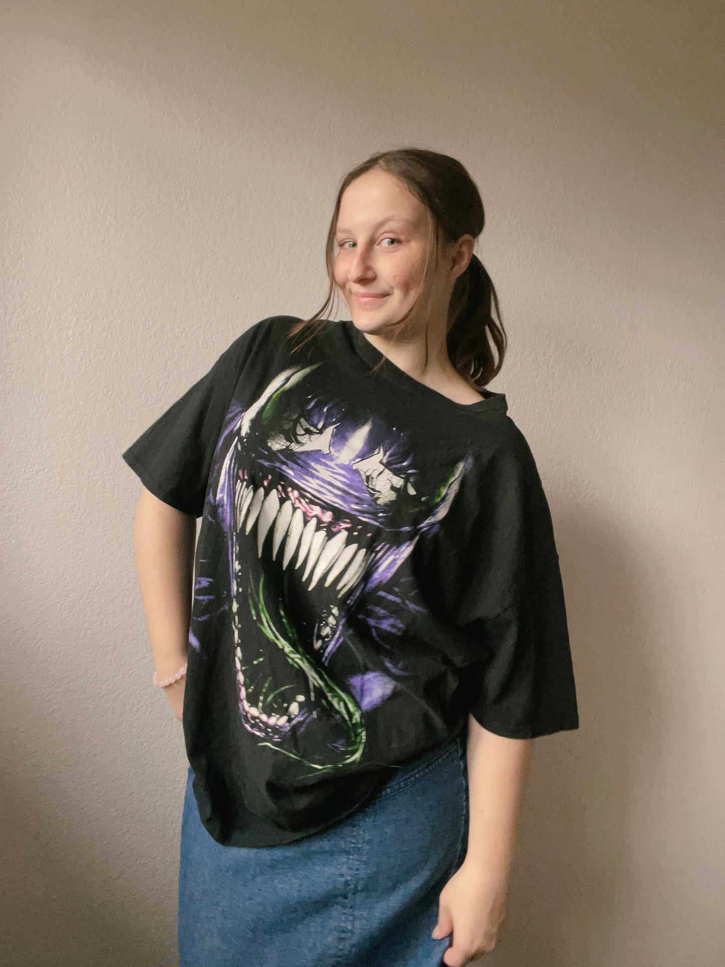 Black Venom Graphic Tee | From the Rack | Grace Thrifts