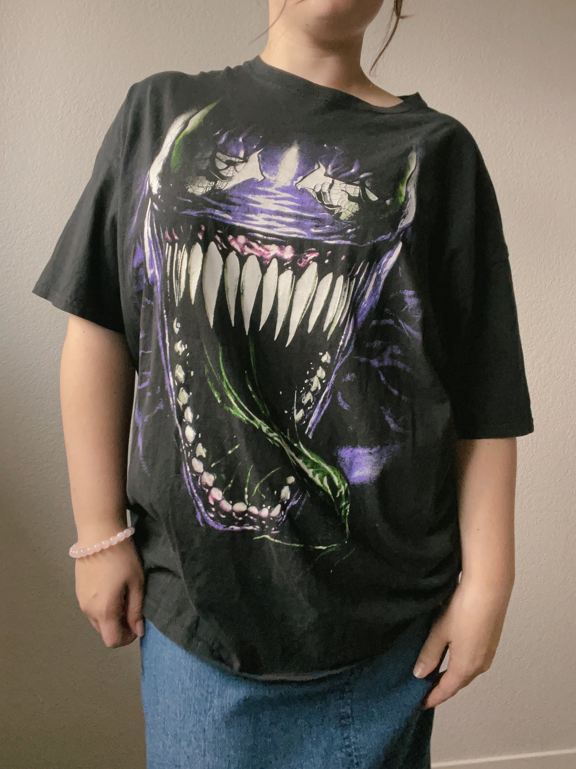 Black Venom Graphic Tee | From the Rack | Grace Thrifts